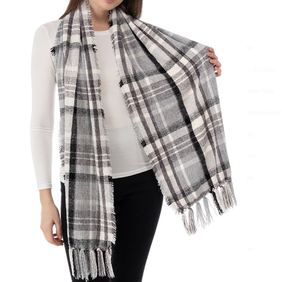 Winter Charter Club Women’s Grey Chenille Square-Plaid Scarf NEW - Picture 3 of 3